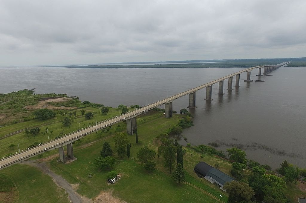 Cincuenta a&ntilde;os de integraci&oacute;n: Gualeguaych&uacute; celebr&oacute; el aniversario del Puente General San Mart&iacute;n