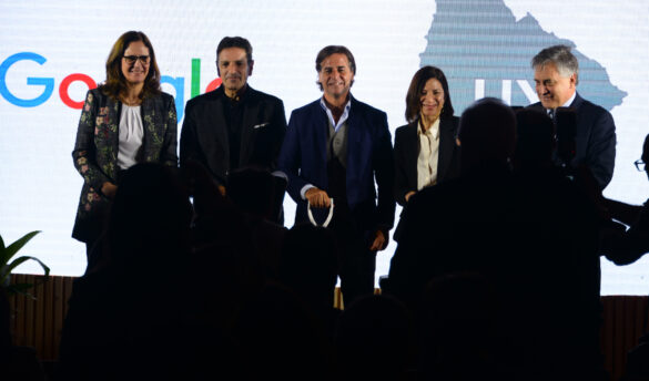 Presidente Lacalle Pou en evento inaugural de la empresa Google.