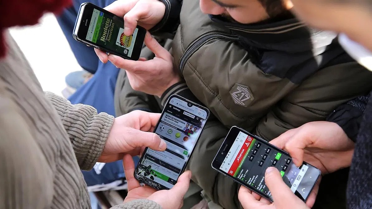 Apuestas online de adolescentes en Entre Ríos: un 16% de los alumnos ya participa en el juego digital - Salto Grande Extra