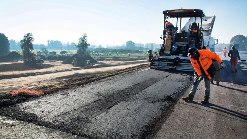 Pago de intereses a constructoras por mora en Entre Ríos