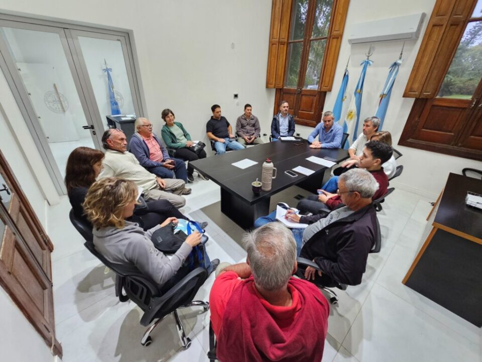 Reunión de trabajo en Colón por el impacto ambiental de la planta HIF Global en el río Uruguay