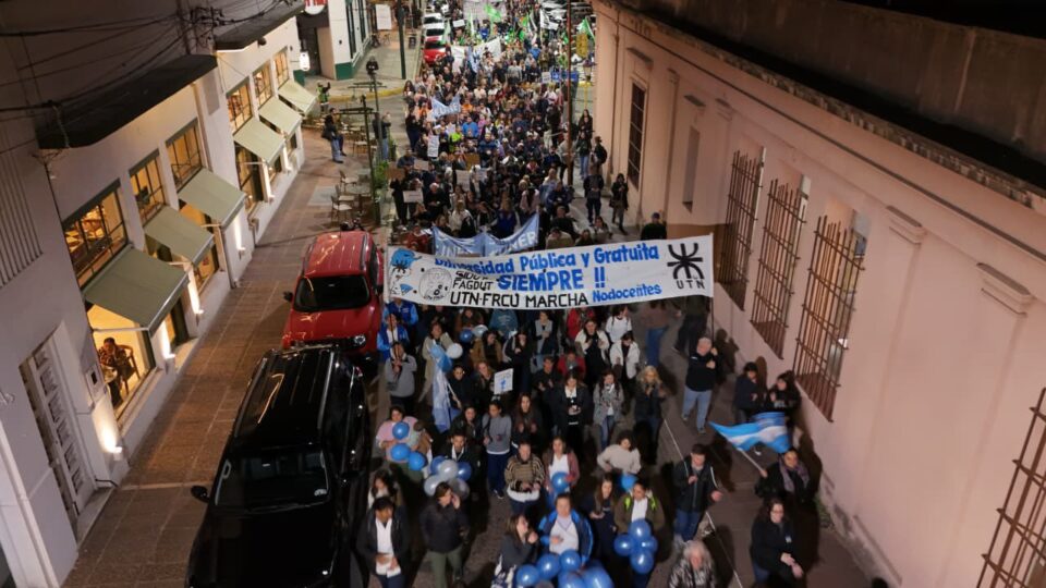 Marcha en Concepción del Uruguay