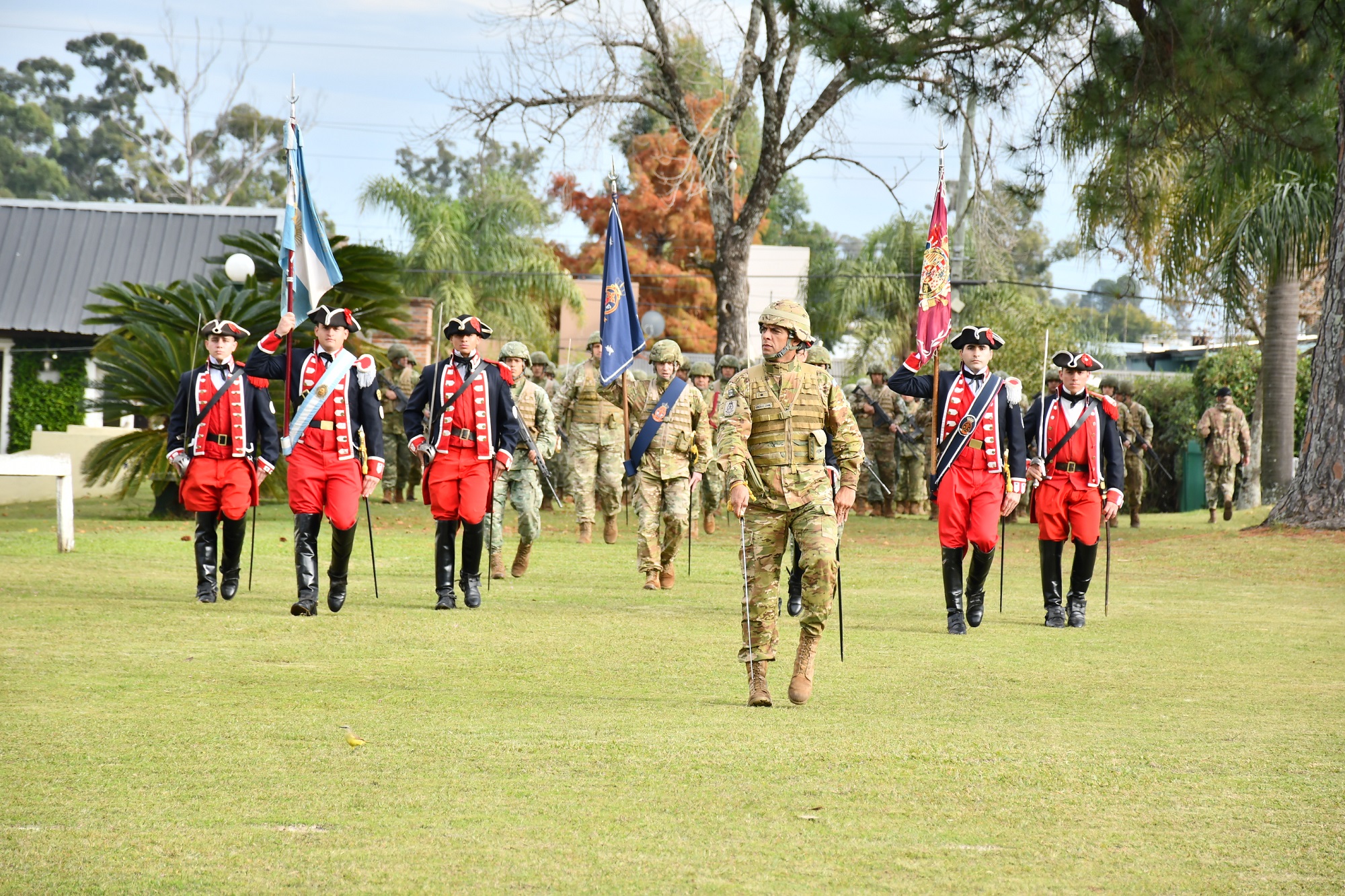 SEO Title: Azcué participó del acto por el 216° aniversario del Ejército Argentino en Concordia - Salto Grande Extra