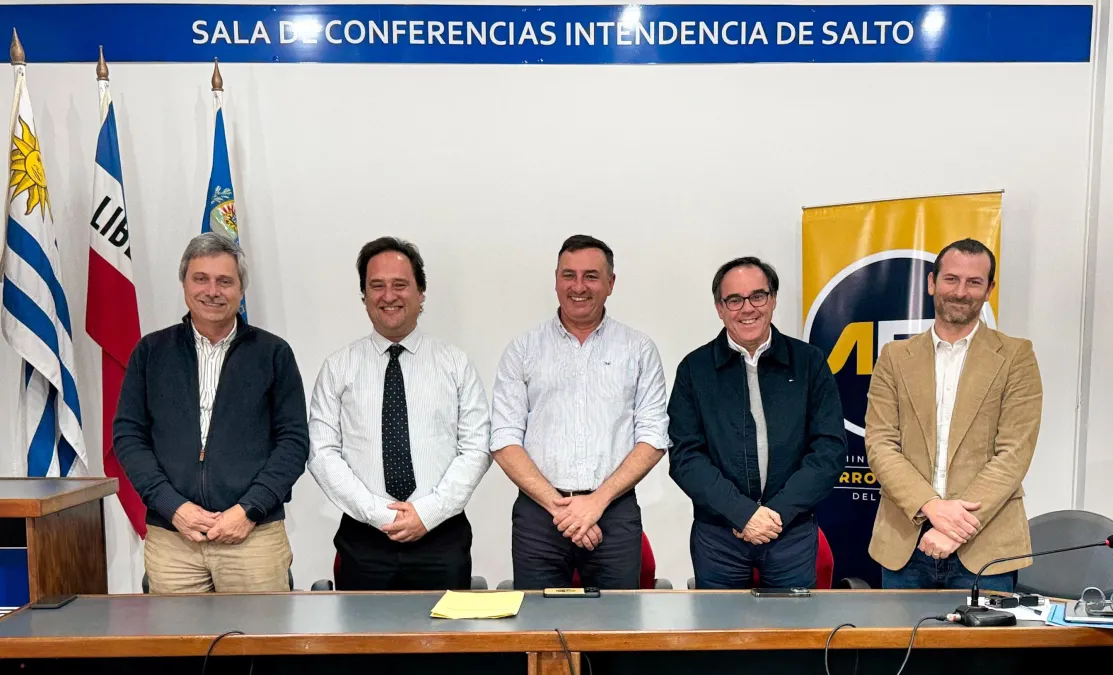 Salto y AFE firman un convenio estratégico para recuperar el patrimonio inmobiliario ferroviario y fortalecer el desarr
